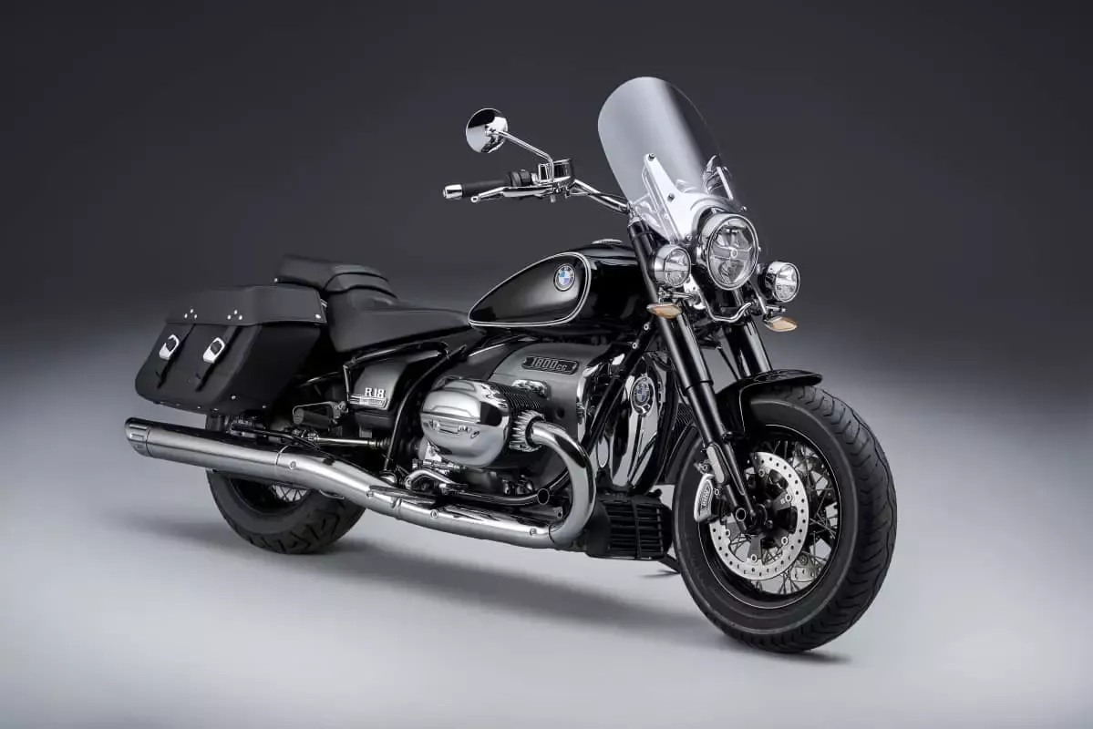 BMW R 18